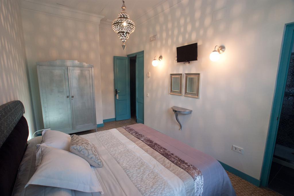 Hotel Hostal Chic Sant Feliu de Guíxols Rum bild