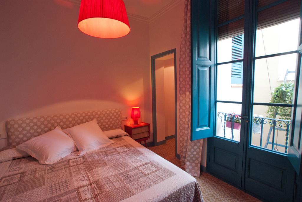 Hotel Hostal Chic Sant Feliu de Guíxols Rum bild