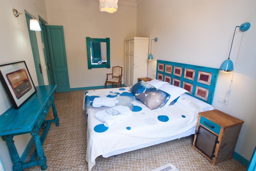 Hotel Hostal Chic Sant Feliu de Guíxols Rum bild