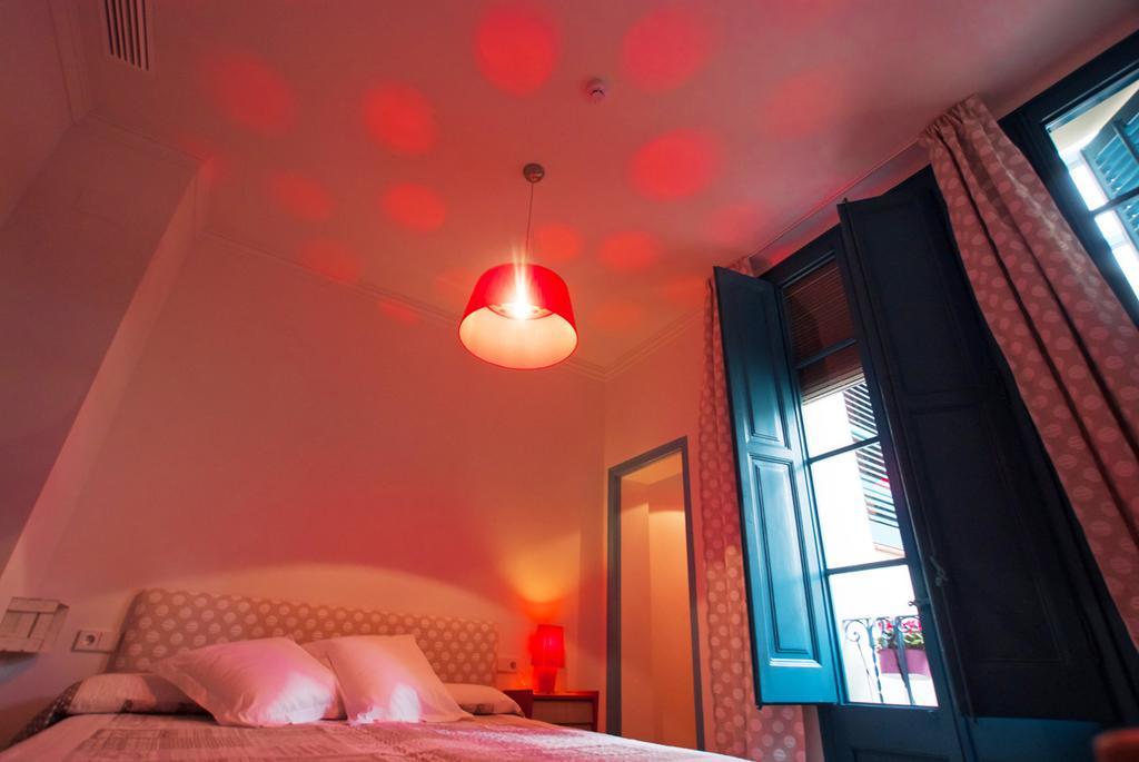 Hotel Hostal Chic Sant Feliu de Guíxols Rum bild