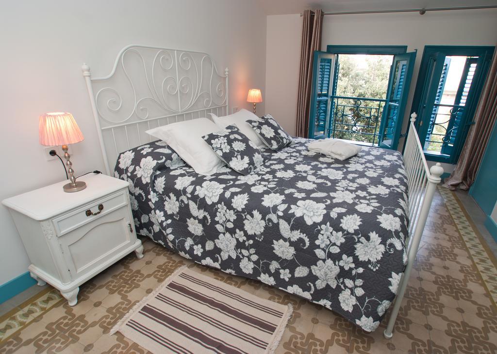Hotel Hostal Chic Sant Feliu de Guíxols Rum bild