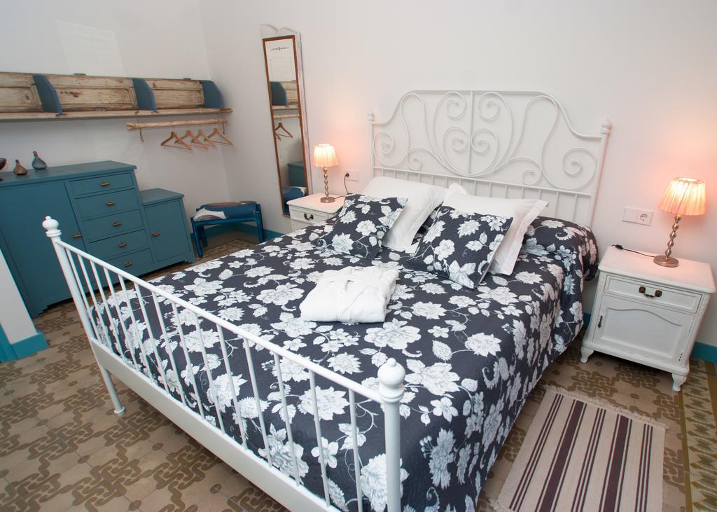 Hotel Hostal Chic Sant Feliu de Guíxols Rum bild
