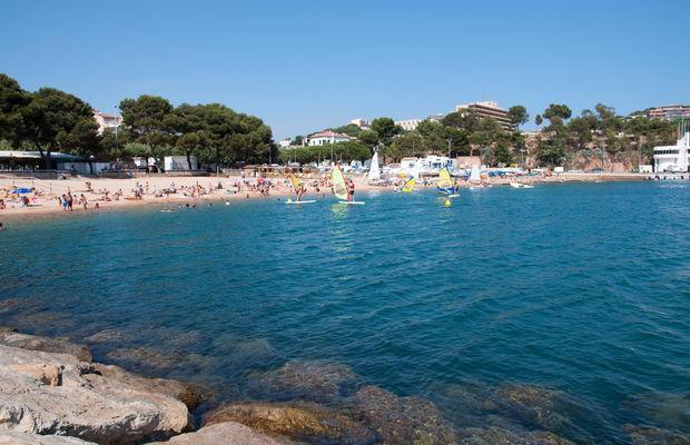 Hotel Hostal Chic Sant Feliu de Guíxols Exteriör bild