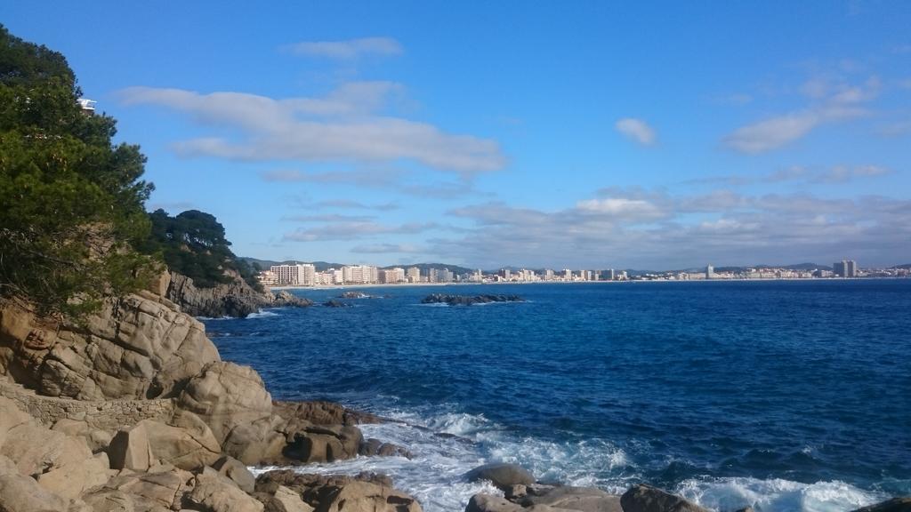 Hotel Hostal Chic Sant Feliu de Guíxols Exteriör bild