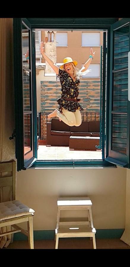 Hotel Hostal Chic Sant Feliu de Guíxols Exteriör bild